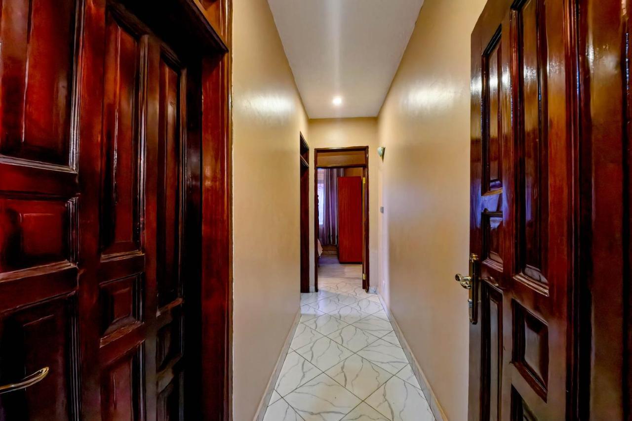 Peace Of Mind Suites Entebbe Esterno foto