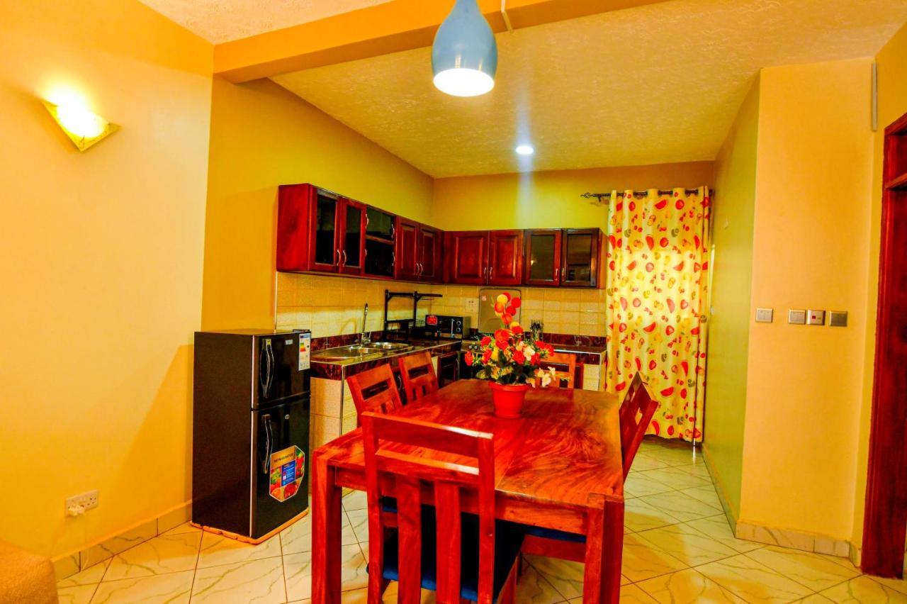 Peace Of Mind Suites Entebbe Esterno foto