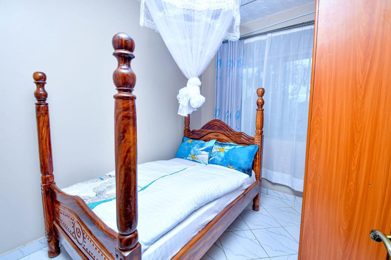 Peace Of Mind Suites Entebbe Esterno foto