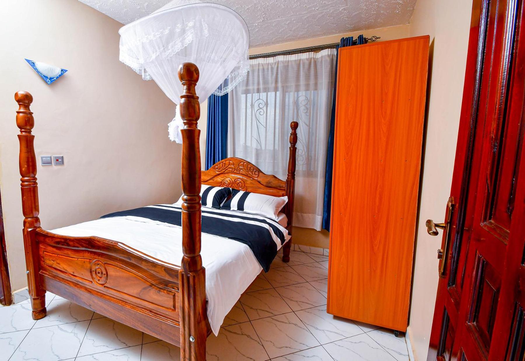 Peace Of Mind Suites Entebbe Esterno foto